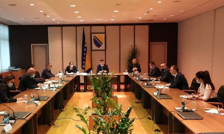 Tegeltija s predstavnicima privrednih komora o novom zakonu o javnim nabavkama